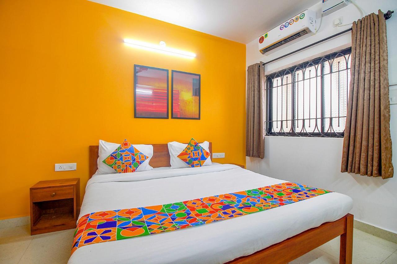 Fabescape Sk Studios With Pool & Gym, Arpora Old Goa Exteriör bild