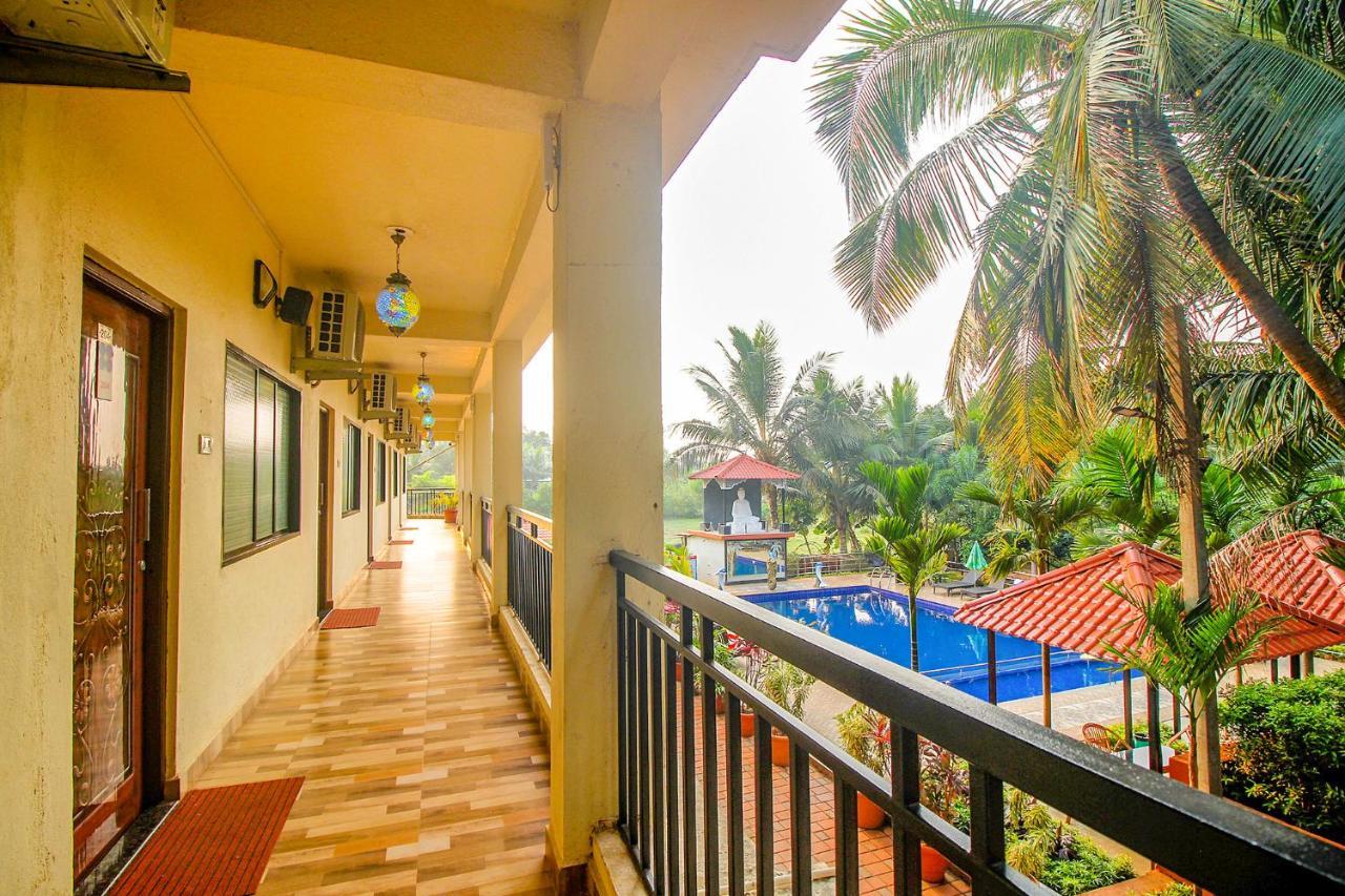 Fabescape Sk Studios With Pool & Gym, Arpora Old Goa Exteriör bild